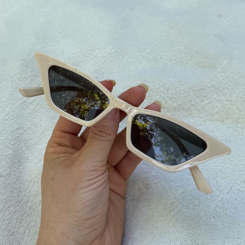 Chic Cream Cat-Eye Sunglasses